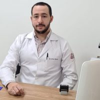 Dr. Arthur Rocha- Ortopedista